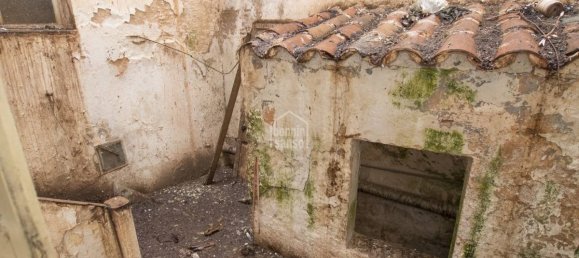 210m² Commercial property in Ciutadella De Menorca, Spain No. 2006 5