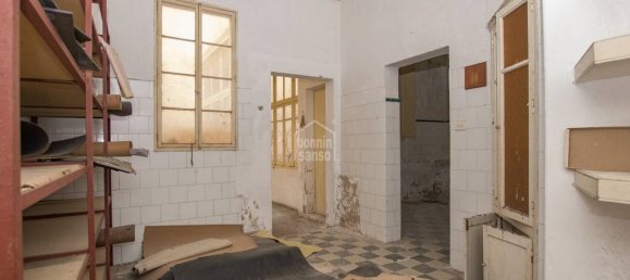 210m² Commercial property in Ciutadella De Menorca, Spain No. 2006 10