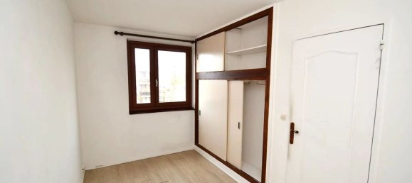 Apartamento de 1 dormitorio en Clichy-sous-Bois, France No. 189529 2