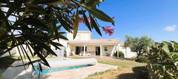 5 bedrooms Villa in Meschers-sur-Gironde, France No. 301020 2