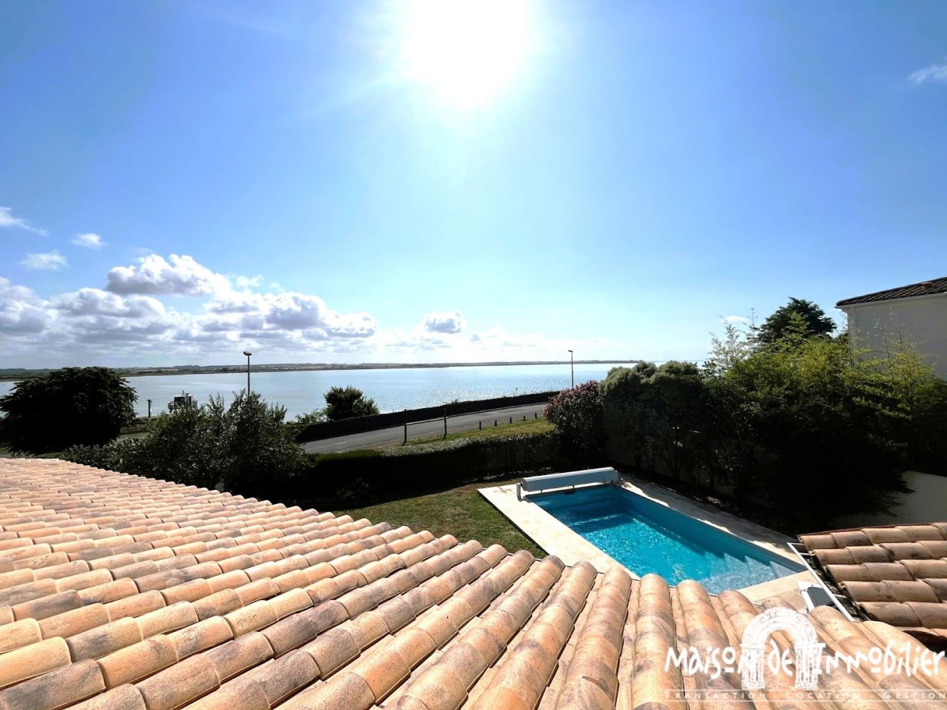5 bedrooms Villa in Meschers-sur-Gironde, France No. 301020