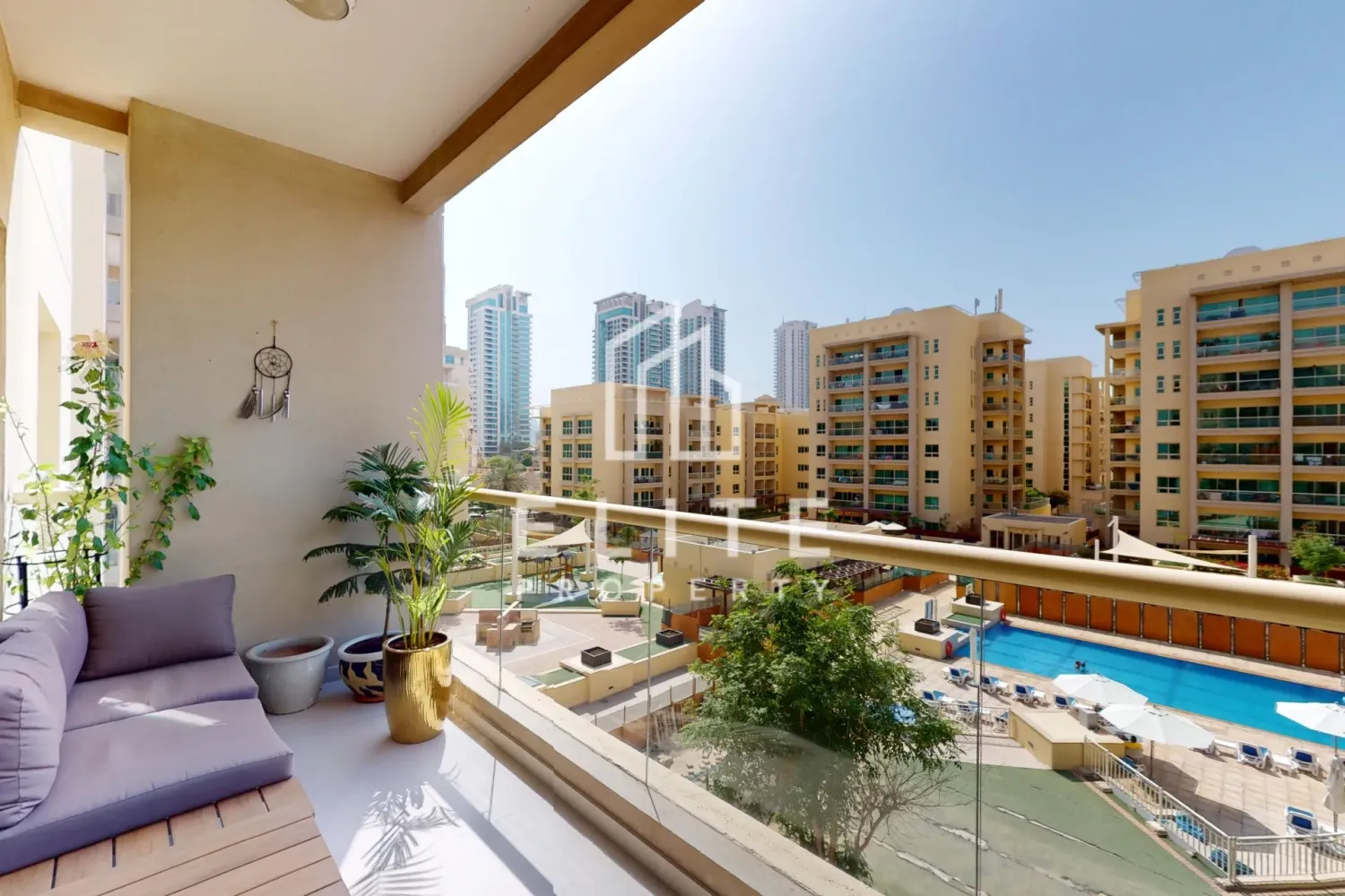 2 chambres appartement à vendre à Greens, Dubai, UAE № 113199