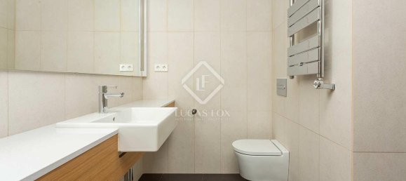 Ático de 2 dormitorios en Ciudad Vieja, Spain No. 127793 21