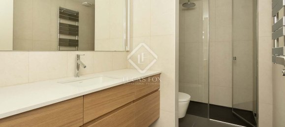 Ático de 2 dormitorios en Ciudad Vieja, Spain No. 127793 50