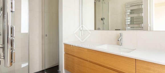 Ático de 2 dormitorios en Ciudad Vieja, Spain No. 127793 29