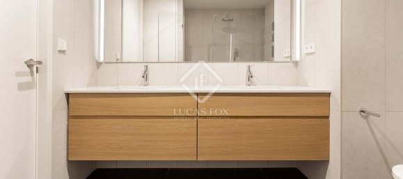 Ático de 2 dormitorios en Ciudad Vieja, Spain No. 127793 49