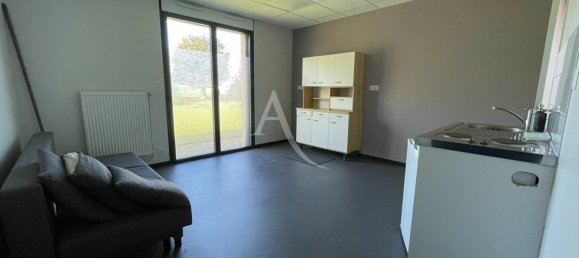 150m² Commercial property in Loir-et-Cher, France No. 236704 6