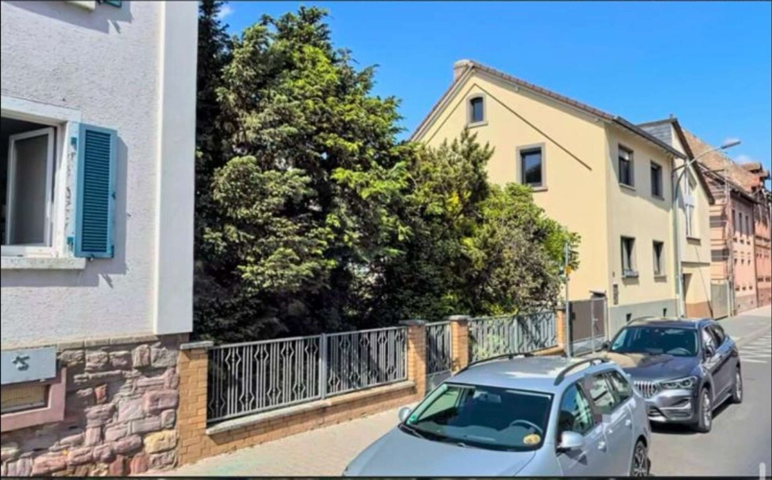  Land in Frankfurt am Main, Germany No. 257044