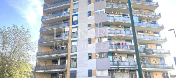 4 rooms Apartment in Naples, Italy No. 94377 15