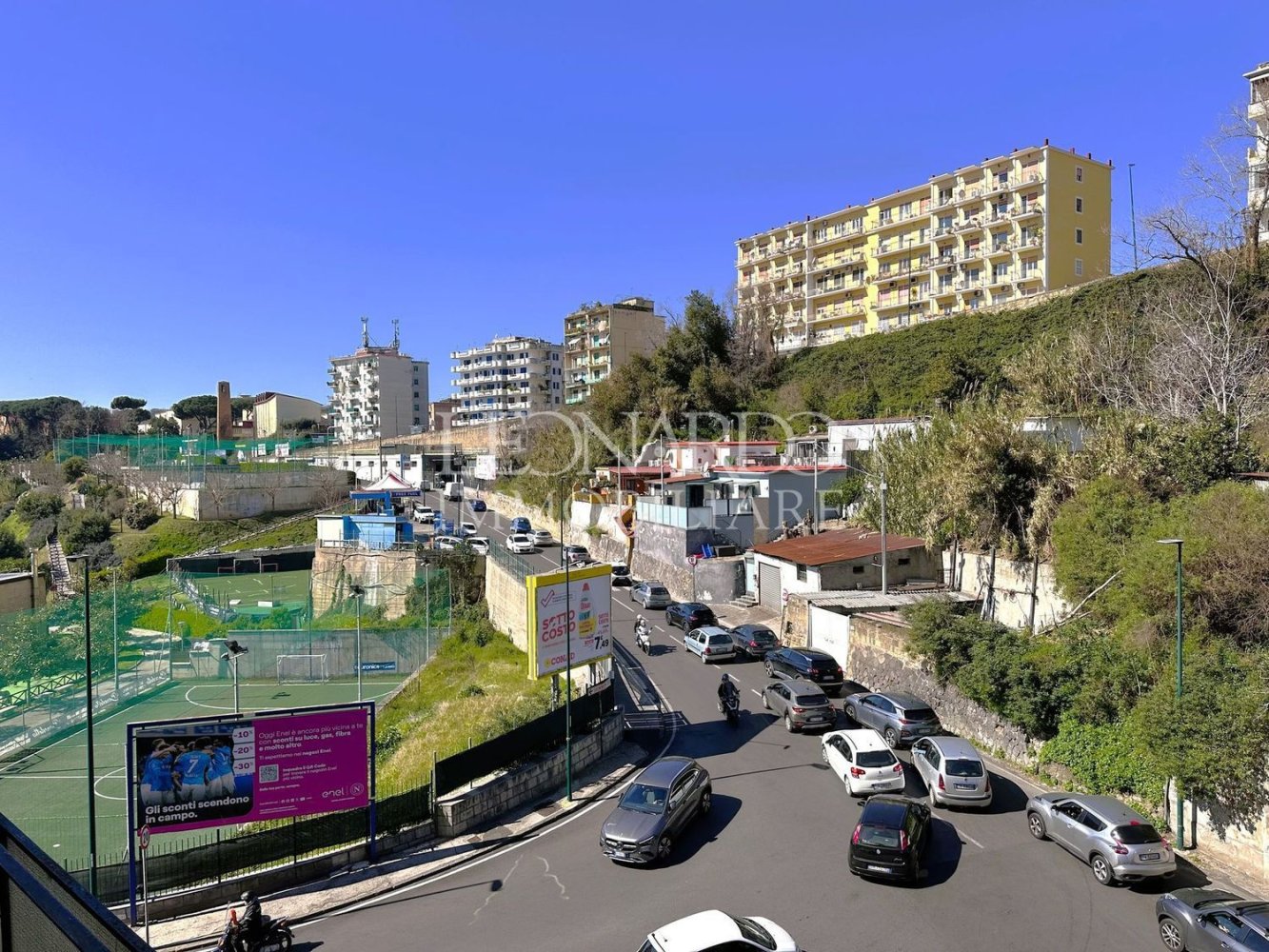 4 rooms Apartment in Naples, Italy No. 94377