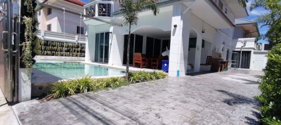 Café/restaurante de 7 dormitorios en Pattaya, Thailand No. 1824 2