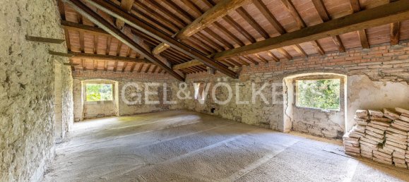 7 bedrooms Building in Corciano, Italy No. 105854 11