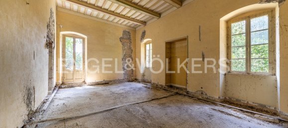 7 bedrooms Building in Corciano, Italy No. 105854 10