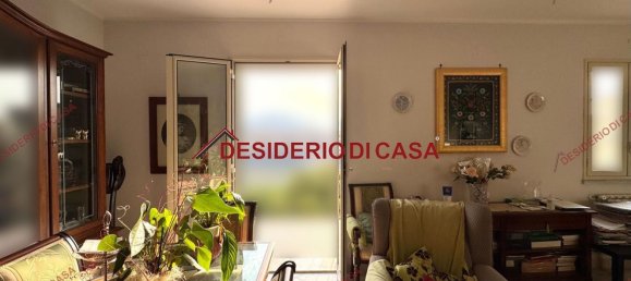 Apartamento de 5 dormitorios en Bagheria, Italy No. 342100 3