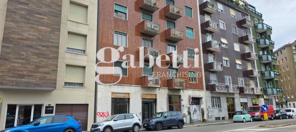 Propriété commerciale à Milan, Italy 91m² No. 361049 14