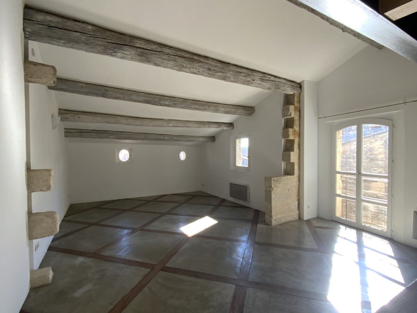 1 Schlafzimmer Wohnung in Uzes, France, Nr. 245262