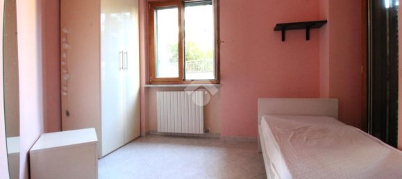 4 rooms Apartment in Campobasso, Italy No. 279578 11