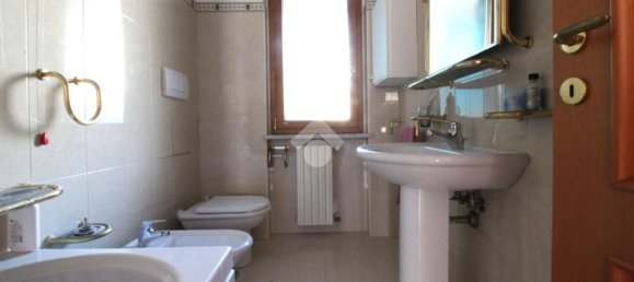 4 rooms Apartment in Campobasso, Italy No. 279578 21