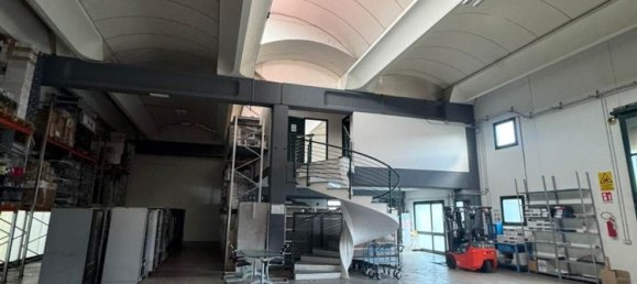 Lagerhaus in Pistoia, Italy 750m², Nr. 340208 6