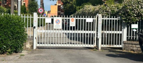25m² Garage in Rome, Italy No. 286141 2