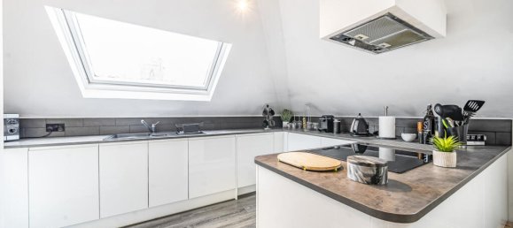 1 bedroom Apartment in London, United Kingdom No. 7603 7