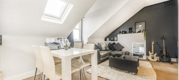 1 bedroom Apartment in London, United Kingdom No. 7603 2