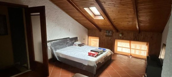 4 rooms House in Valdilana, Italy No. 125367 19