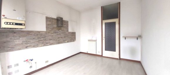 Квартира с 1 спальней в Соларо, Италия № 327537 3