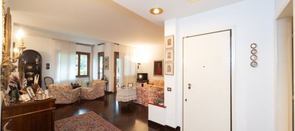 3غرفة شقة في Villasanta, Italy رقم 334587 9