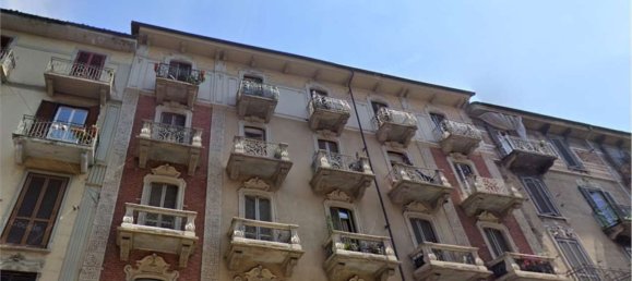 3 bedrooms Apartment in Turin, Italy No. 381556 26