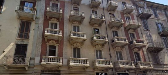 3 bedrooms Apartment in Turin, Italy No. 381556 3