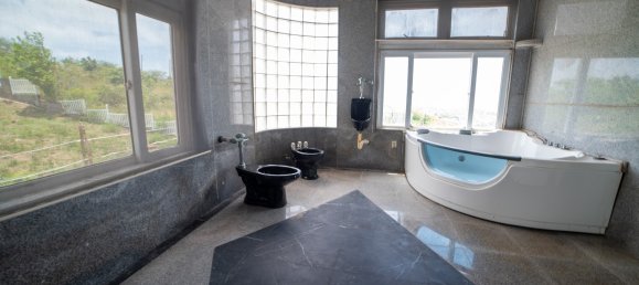 Villa de 5 dormitorios en West Farm, Saint Kitts and Nevis No. 10 8