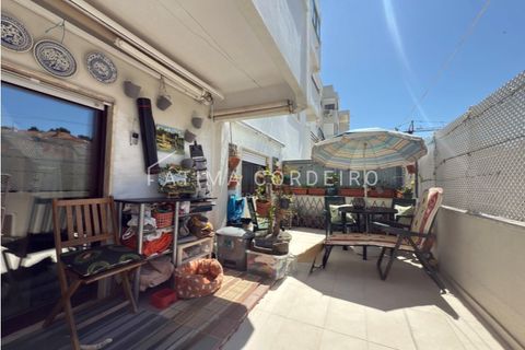 1 bedroom Apartment in Almada, Portugal No. 239388