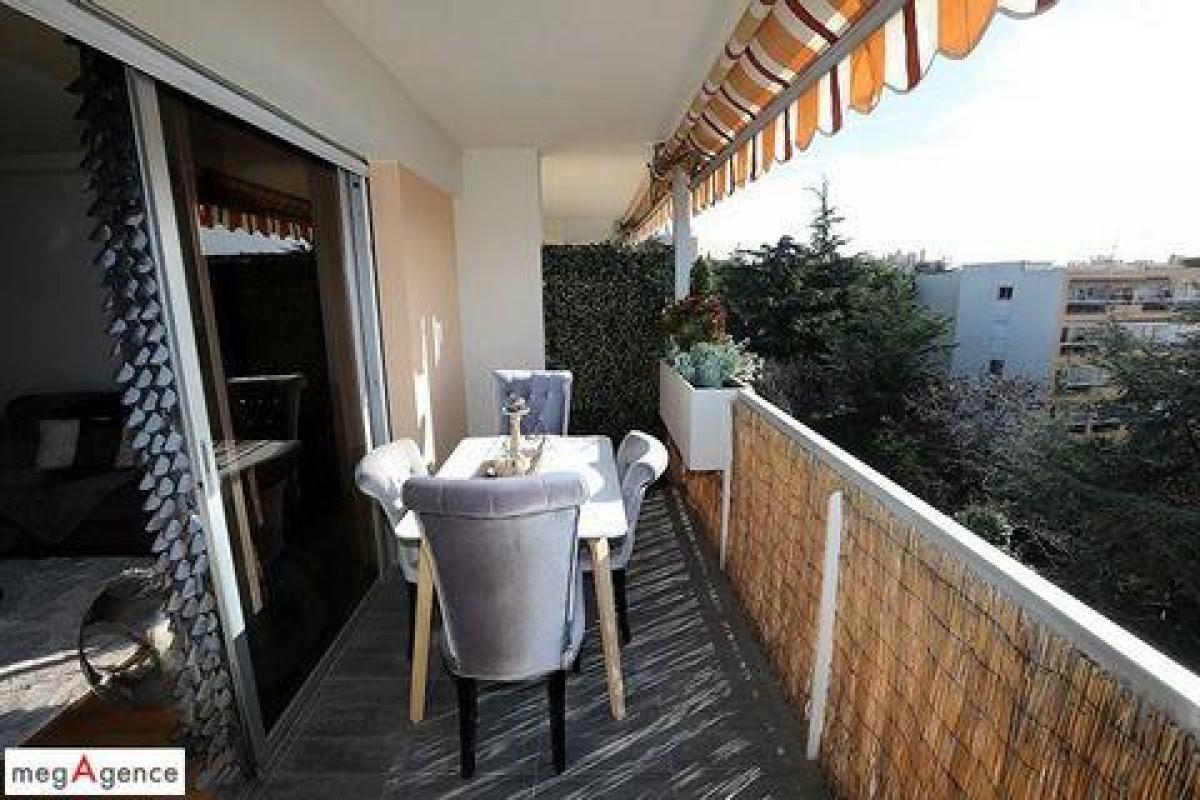 Studio in Nice, France No. 6821