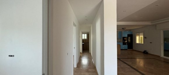 4 bedrooms House in Alhaurin el Grande, Spain No. 141069 9