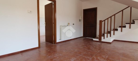 3 غرف نوم فيلا في Montalto Uffugo, Italy رقم 70920 24