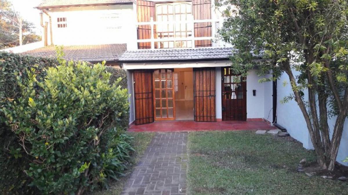 2 bedrooms House in Moreno, Argentina No. 68681