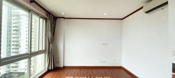 4 bedrooms Apartment in Tay Ho, Vietnam No. 612 15