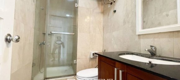 4 bedrooms Apartment in Tay Ho, Vietnam No. 612 16