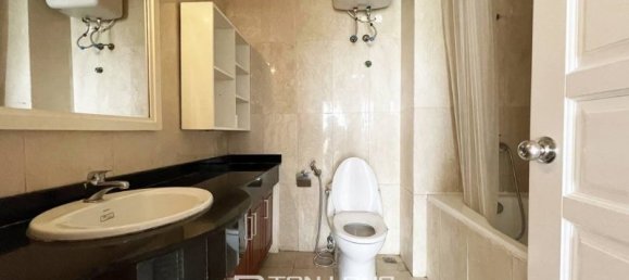 4 bedrooms Apartment in Tay Ho, Vietnam No. 612 8