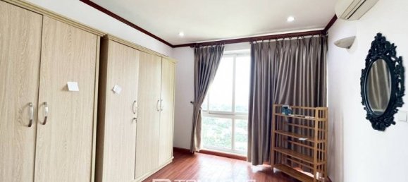 4 bedrooms Apartment in Tay Ho, Vietnam No. 612 12