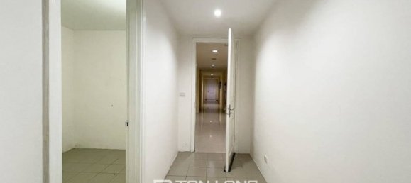 4 bedrooms Apartment in Tay Ho, Vietnam No. 612 20