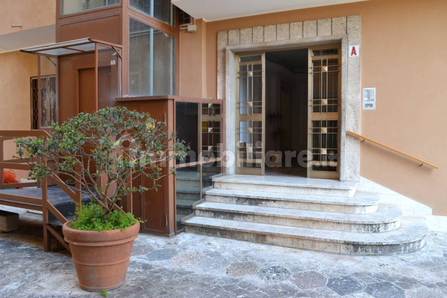 2 غرف نوم شقة في Rome, Italy رقم 65401