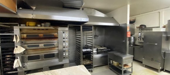 266m² Commercial property in Odivelas, Portugal No. 127238 19