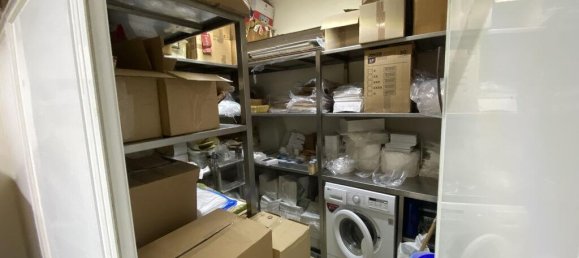 266m² Commercial property in Odivelas, Portugal No. 127238 15