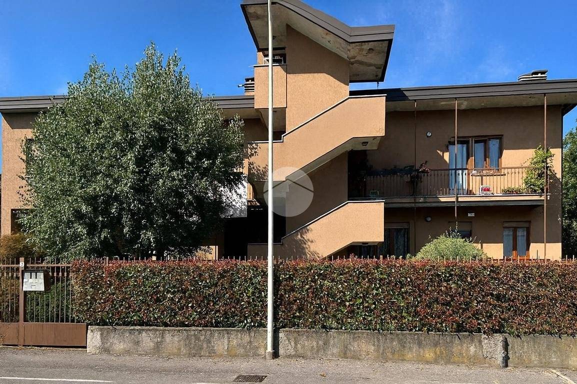 3 bedrooms Apartment in Seregno, Italy No. 378738