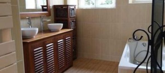 Casa de 5 dormitorios en Sens, France No. 354440 10