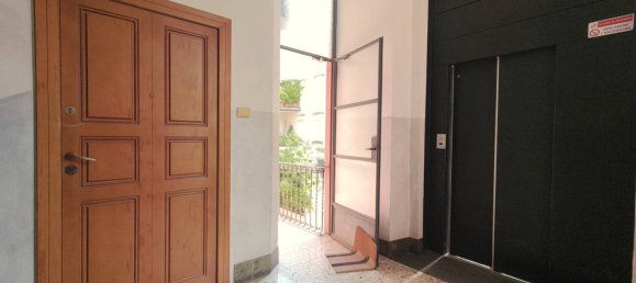 1 bedroom Apartment in Milan, Italy No. 288119 4