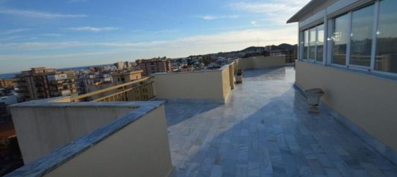 6 bedrooms Penthouse in Fuengirola, Spain No. 79223 16