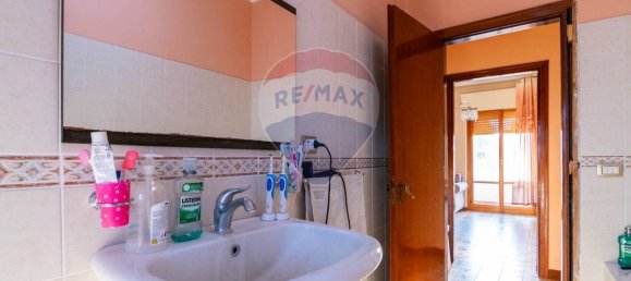 2 bedrooms Apartment in Motta Sant'Anastasia, Italy No. 329282 12